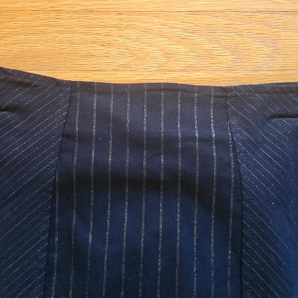 Bisou Bisou pinstripe black pencil skirt women's size 8 - Picture 4 of 7